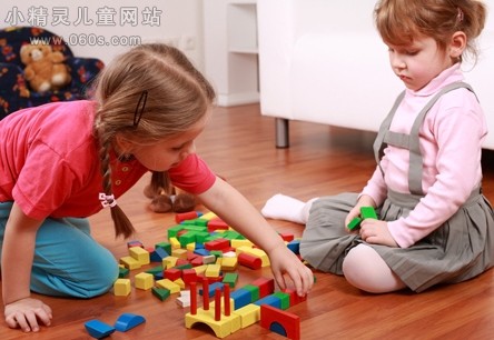 亲子游戏有利于宝宝大脑的思维和发育