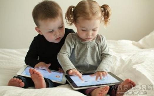 孩子玩ipad危害大 父母必知孩子玩ipad的注意事项