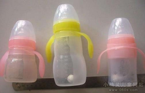 硅胶奶瓶多久换一次 硅胶奶瓶有味道怎么办